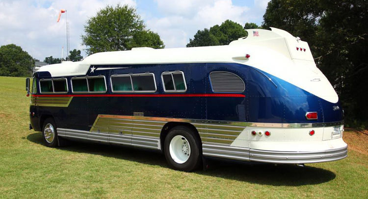 #ThrowbackThursday Vintage RV: 1957 Flxible Starliner
