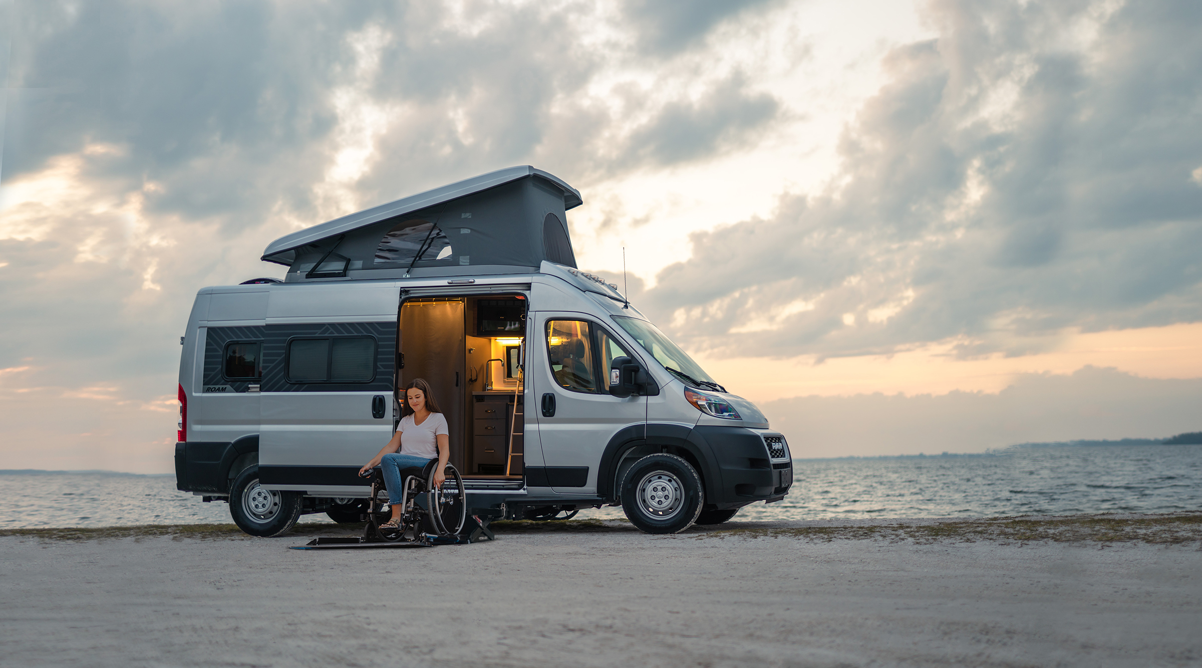 AE Campervan - Winnebago Roam